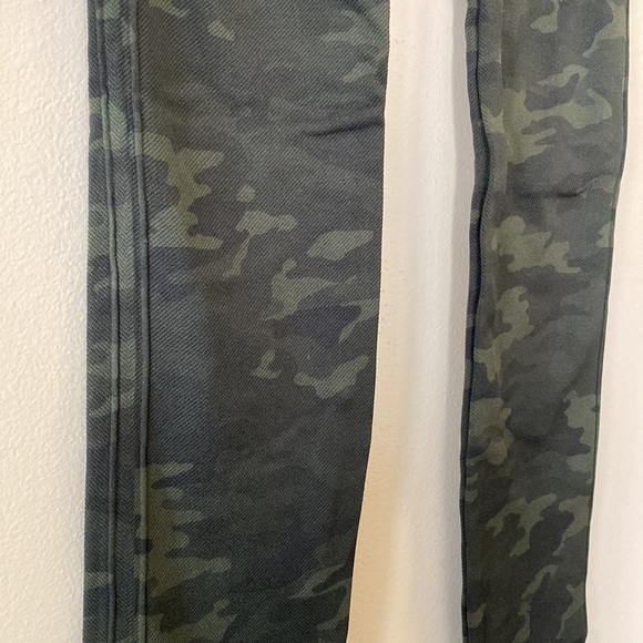 Spanx Look At Me Now camo legging - Picture 4 of 6